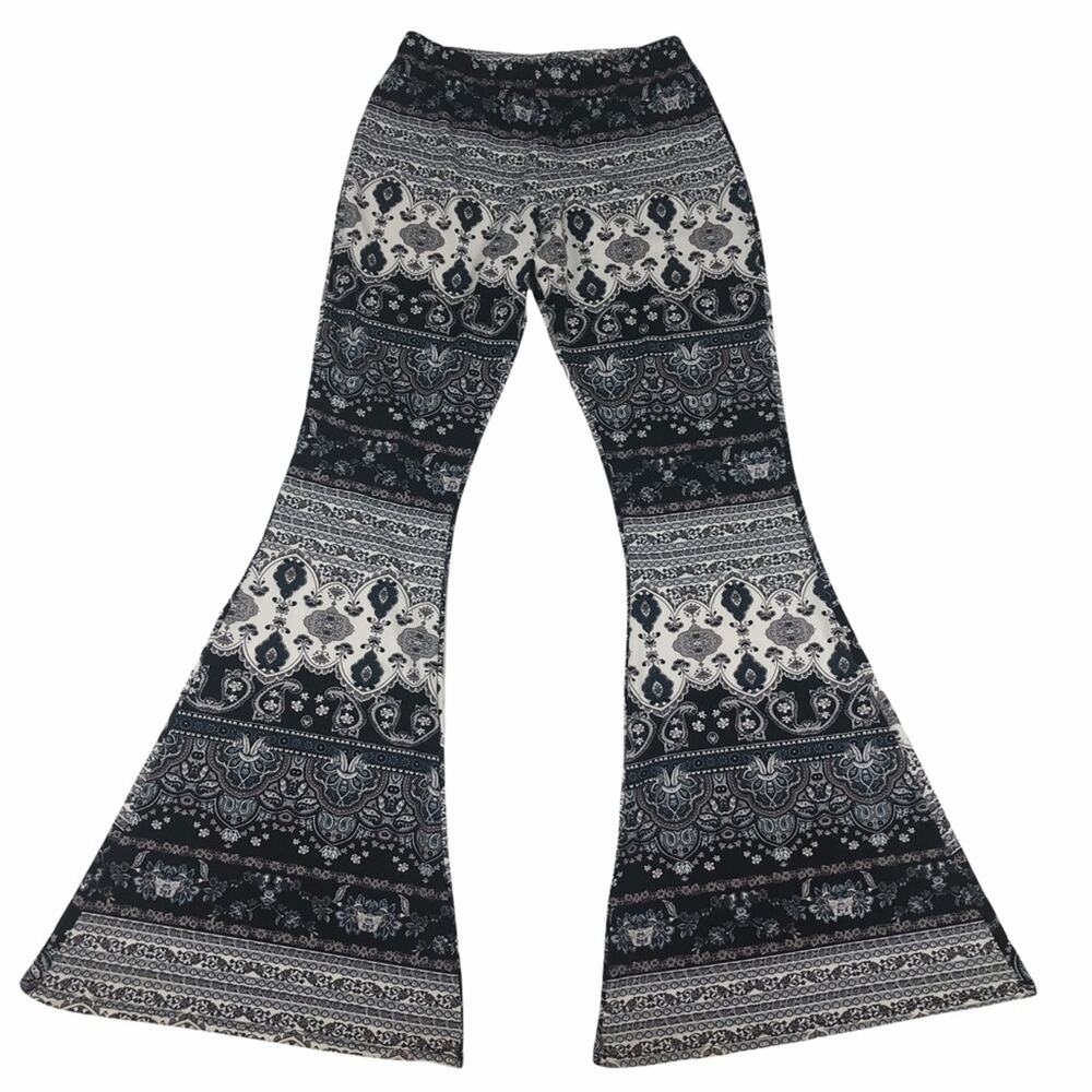 FRIDAY  black/white/gray  Floral  Hippy Pants Medium